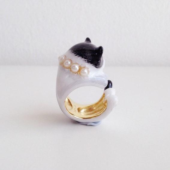 Mary Lou Black & White Kitten Ring - MaryLouStore