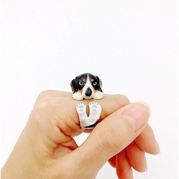 Mary Lou Black & White Dachshund Ring - MaryLouStore