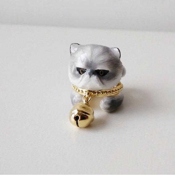 Mary Lou Grey Persian Cat Ring with Bell - MaryLouStore