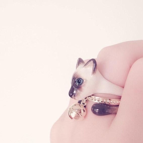 Mary Lou Siamese Cat Ring with Bell - MaryLouStore