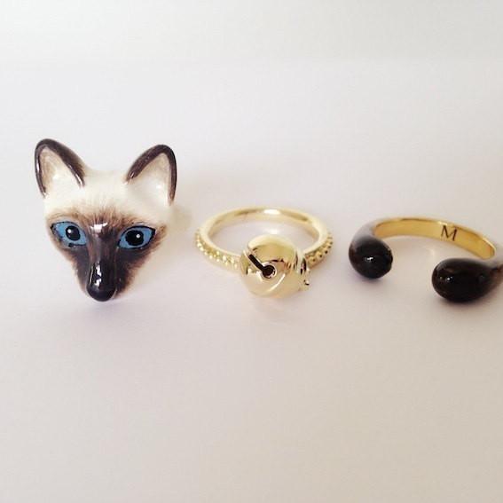 Mary Lou Siamese Cat Ring with Bell - MaryLouStore