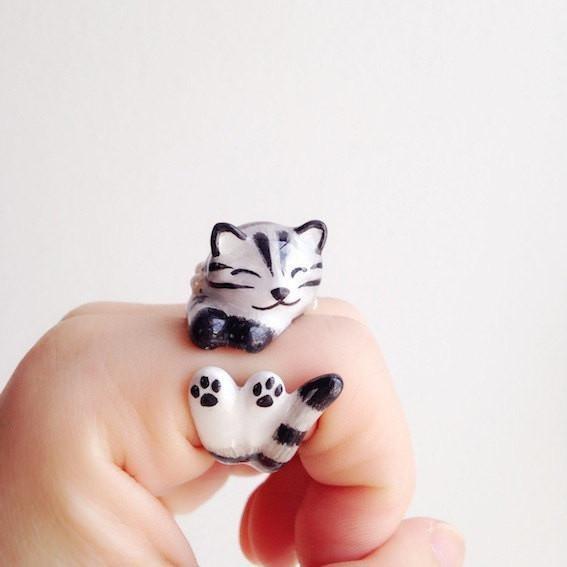 Mary Lou White & Black Kitten Ring - MaryLouStore