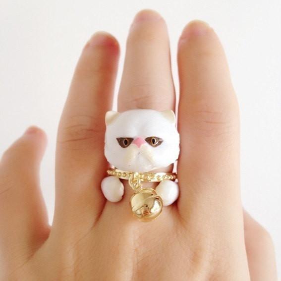 Mary Lou White Persian Cat Ring with Bell - MaryLouStore