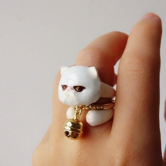 Mary Lou White Persian Cat Ring with Bell - MaryLouStore